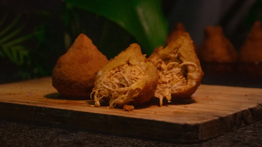 Frango em Camadas — Gastronomia & Produtos, fotografia de Kaio Mendes