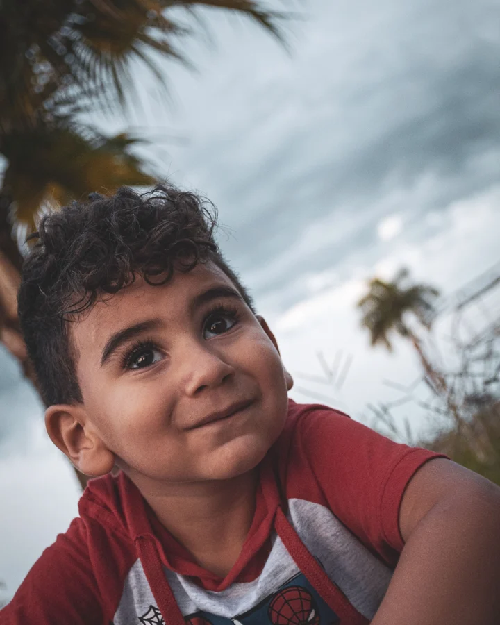 Um Sorriso de Lado — Ensaios, fotografia de Kaio Mendes