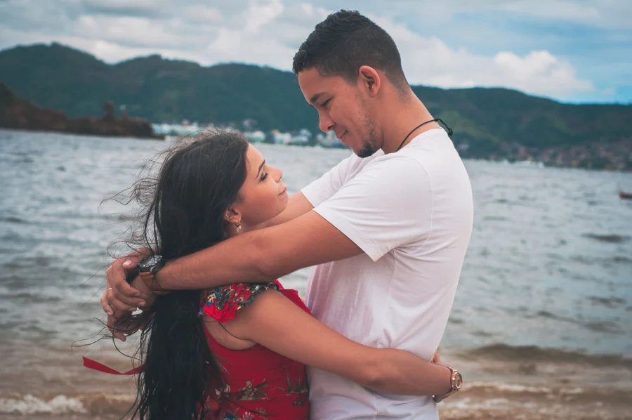 Dois diante do Mar — Ensaios, fotografia de Kaio Mendes