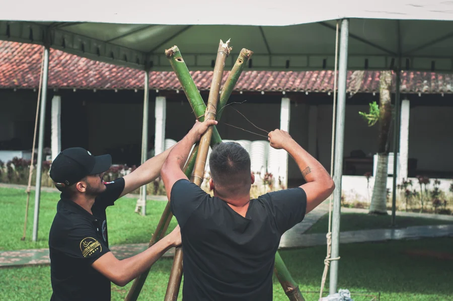 Erguendo a Estrutura — Eventos, fotografia de Kaio Mendes